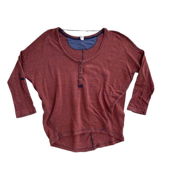 Free People We The Free Women’s Beach Haven Henley Over Sized Long Sleeve Top - Picture 2 of 8